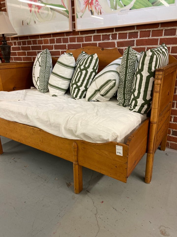 Antique Scandinavian Day Bed - Divine Consign Furniture