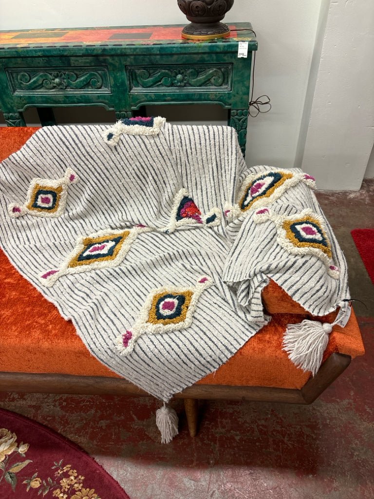 Blanket - Divine Consign Furniture