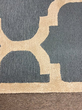 Load image into Gallery viewer, Rugs - Divine Consign Furniture
