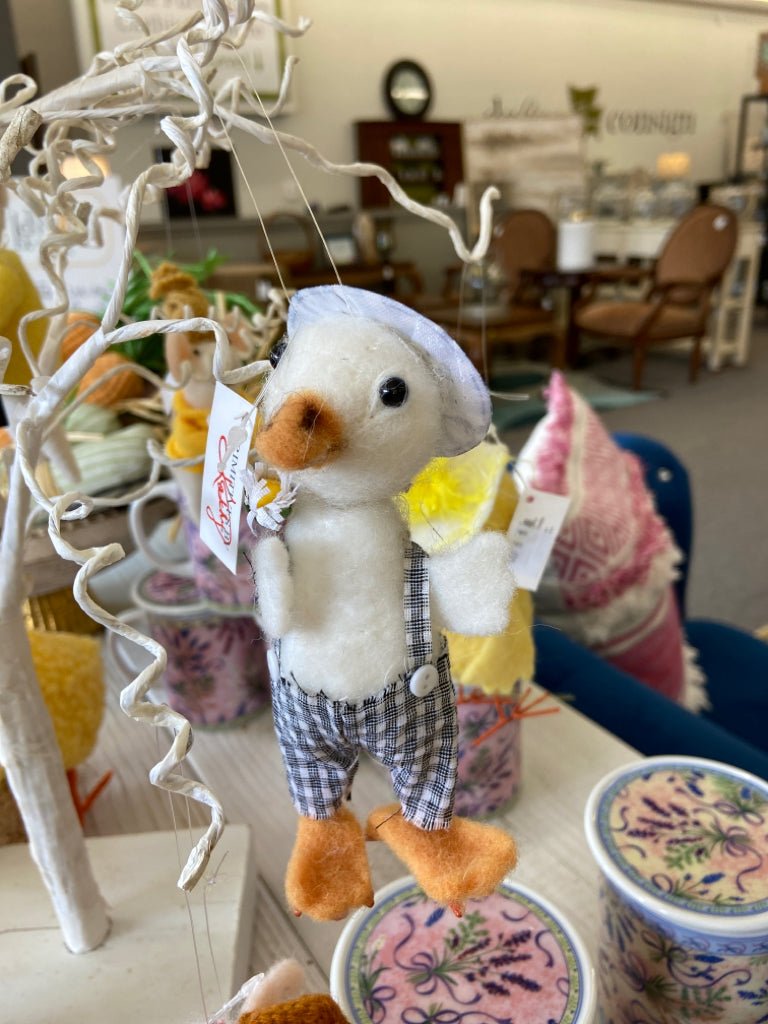 Spring mice and ducks - Divine Consign Furniture